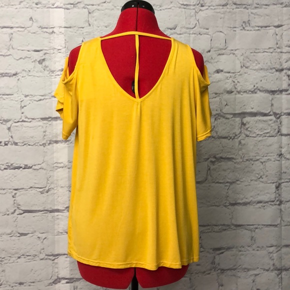 Yellow Bamboo Cold Shoulder Keyhole Knit Top - Picture 3 of 7